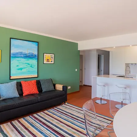 Mary's Secret Seaside * Sesimbra